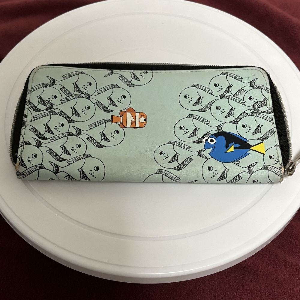 Disney Finding Dory Blue Wallet